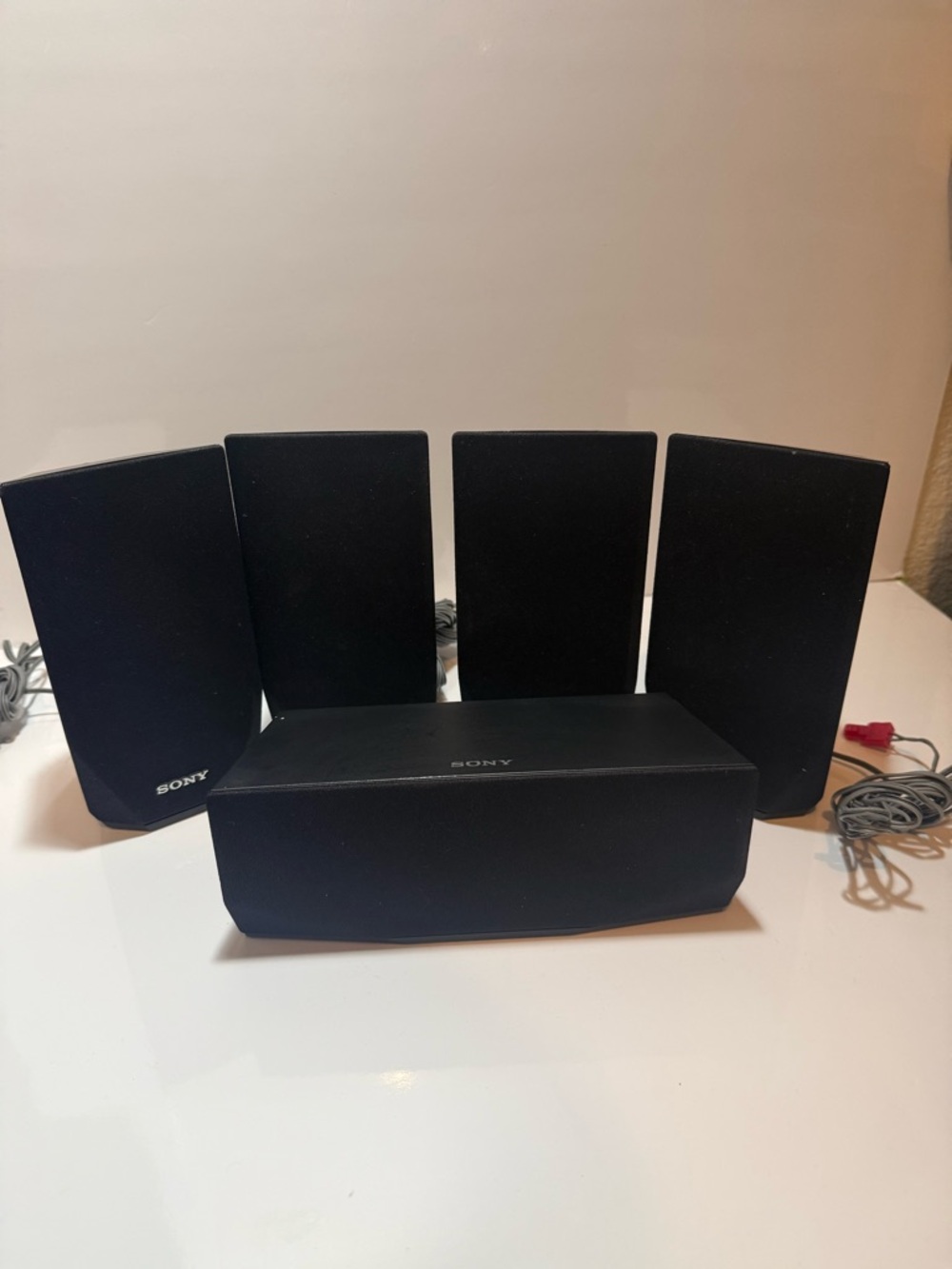 Sony Surround Sound Speaker System Black 1 x SS-CTB121, 4 x SS-TSB121 Very Good